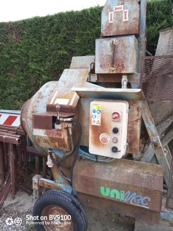 Betoniera ad inversione uni mec