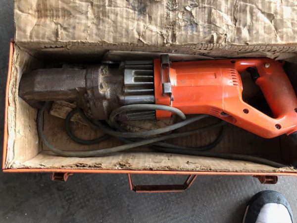 taglia ferro elettrica manuale