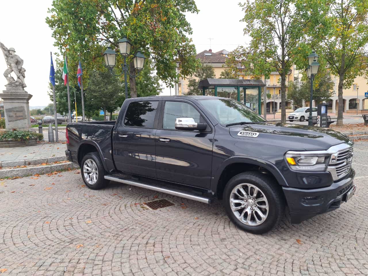 Dodge RAM Laramie 1500 EMI 5.7L