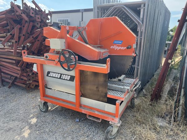 Segatrice a banco scorrevole Masonry Saw modello Jumbo 1000 usata