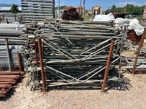 Cancelli protezione spalliere Altrad usati